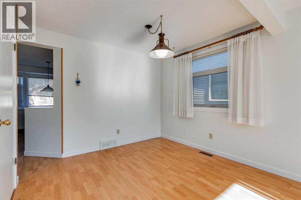 Single Family House for Sale in  Woodstock Road SW Woodlands Calgary 