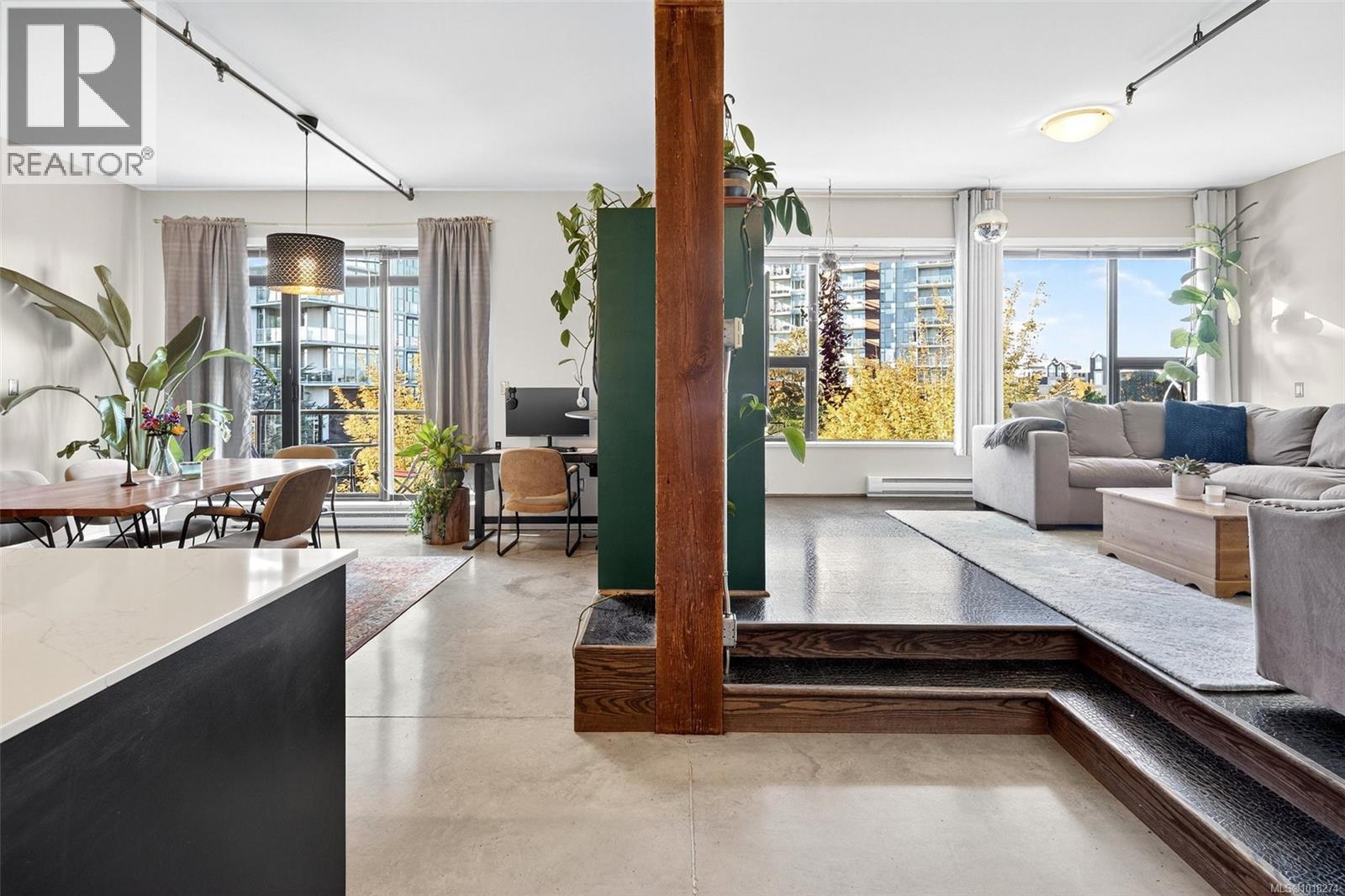 #211 455 SITKUM RD - 9