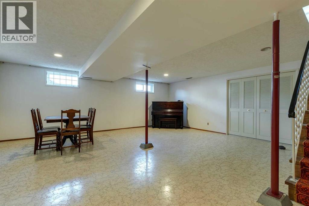 Single Family House Bungalow for Sale in   Street SW Glamorgan Calgary 