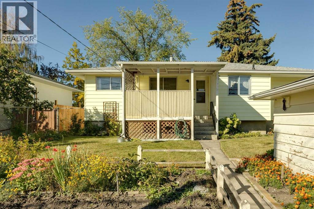 Single Family House Bungalow for Sale in   Street SW Glamorgan Calgary 