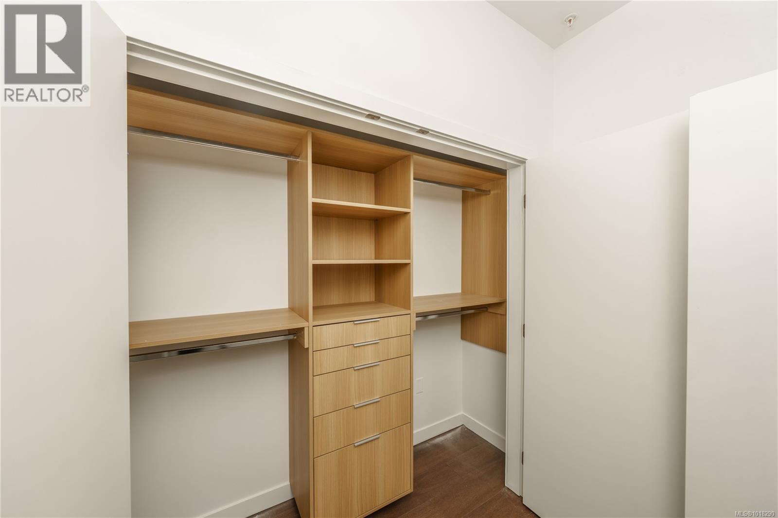 #302 9570 FIFTH ST - 22