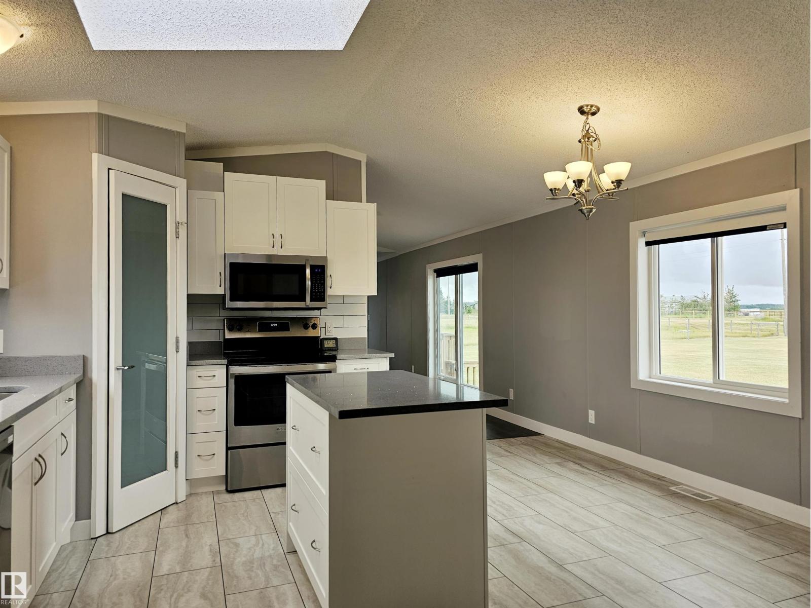 42 Richfield RD, Rural Sturgeon County