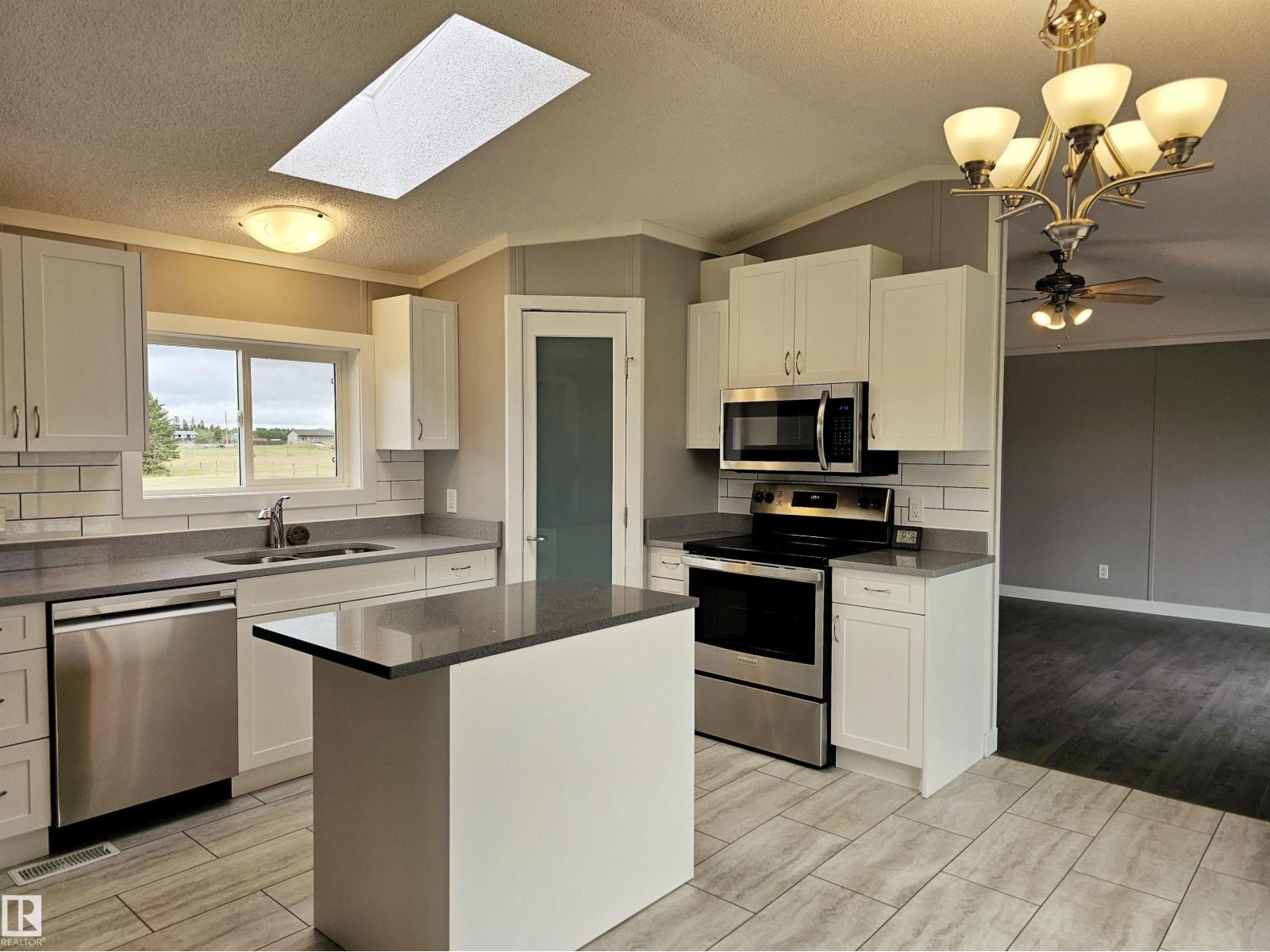 42 Richfield RD, Rural Sturgeon County