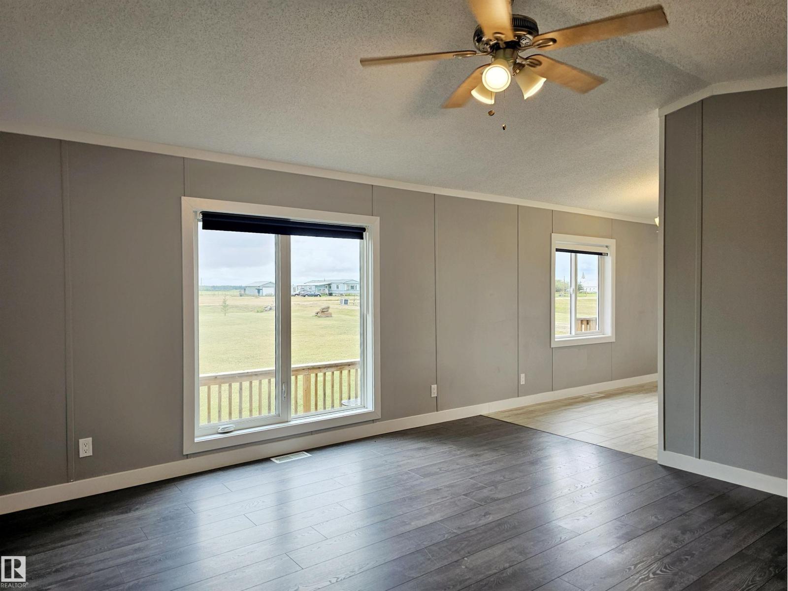 42 Richfield RD, Rural Sturgeon County