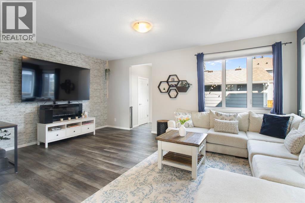 Single Family House for Sale in  Yorkville Avenue SW Yorkville Calgary 