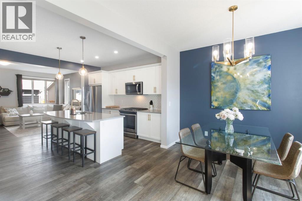 Single Family House for Sale in  Yorkville Avenue SW Yorkville Calgary 