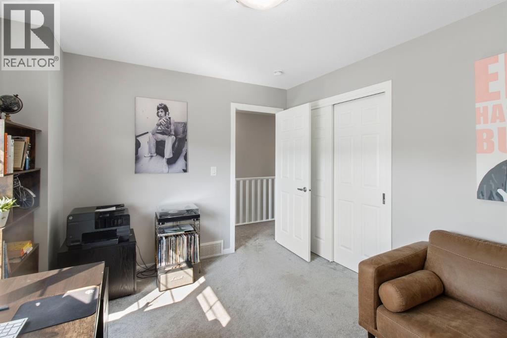 Single Family House for Sale in  Yorkville Avenue SW Yorkville Calgary 