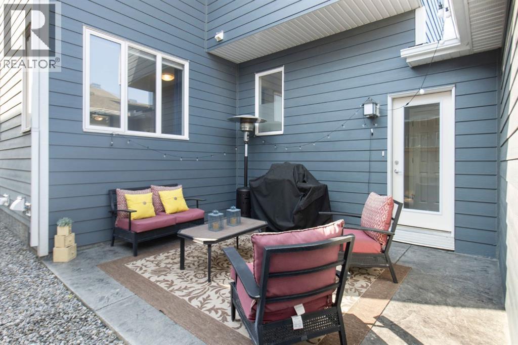 Single Family House for Sale in  Yorkville Avenue SW Yorkville Calgary 