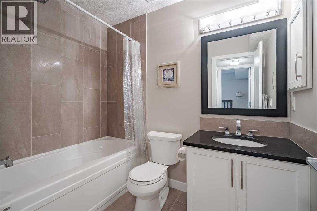 Single Family House for Sale in   Avenue NW West Hillhurst Calgary 