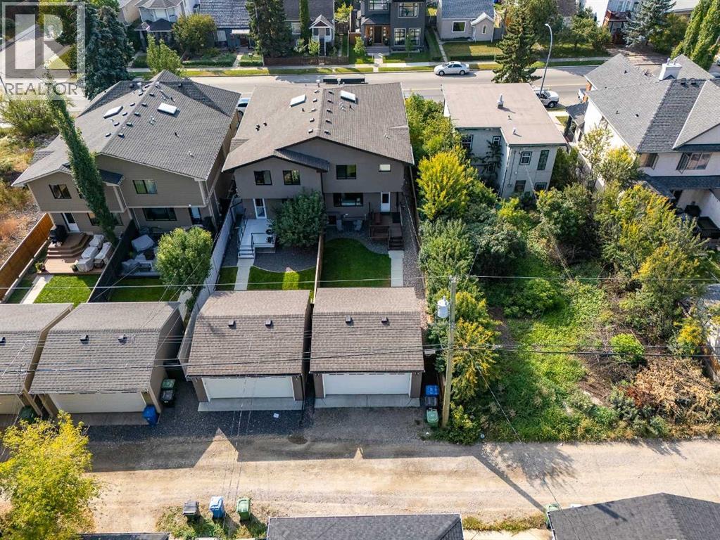 Single Family House for Sale in   Avenue NW West Hillhurst Calgary 
