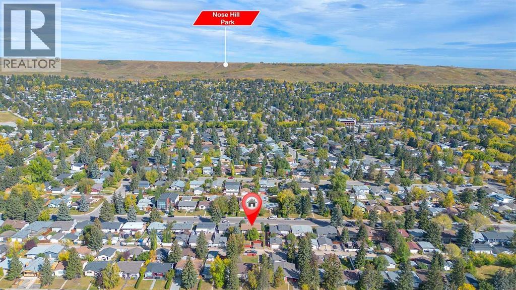 Single Family House Bi-level for Sale in  Boulton Road NW Brentwood Calgary 