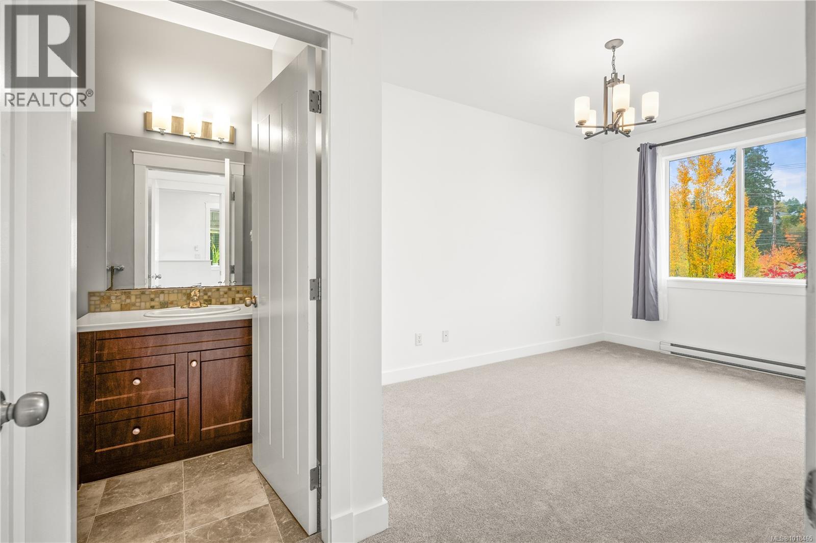 1004 Cassell Pl, Nanaimo