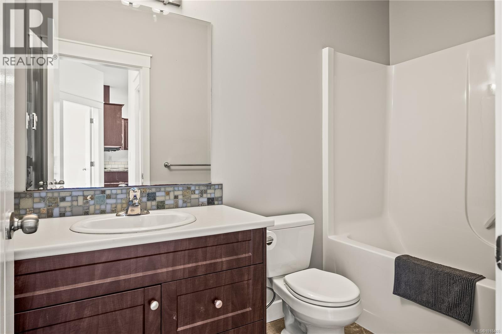 1004 Cassell Pl, Nanaimo