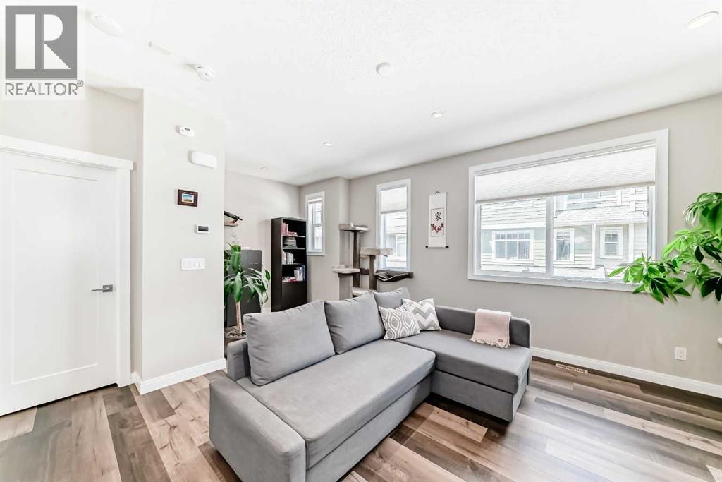 Single Family House for Sale in  Wentworth Row SW West Springs Calgary 