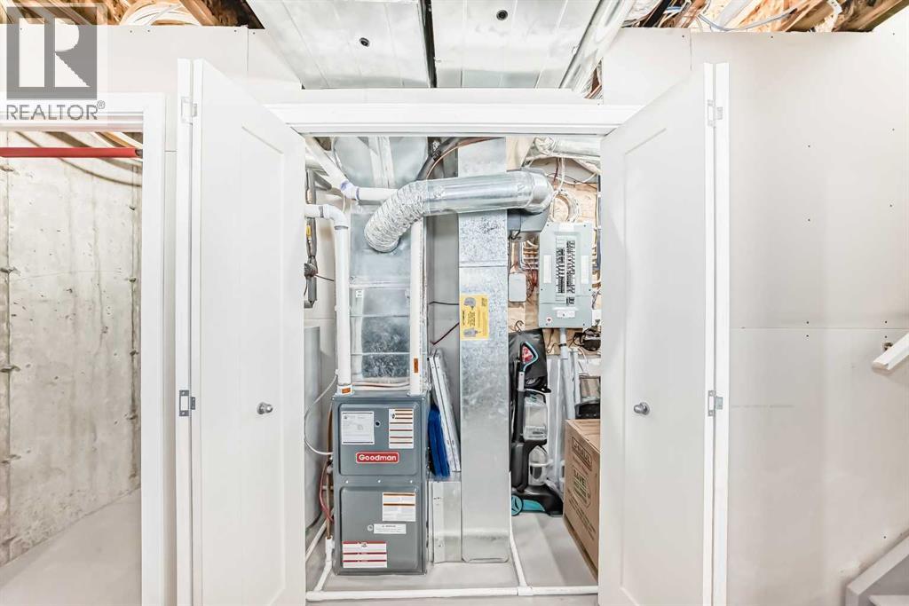 Single Family House for Sale in  Wentworth Row SW West Springs Calgary 