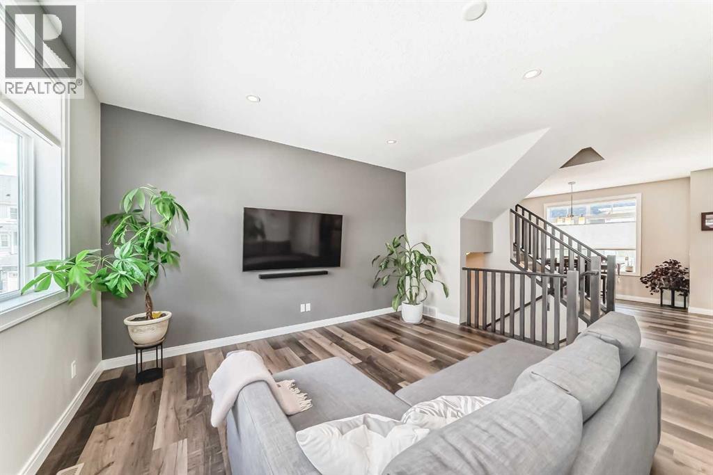 Single Family House for Sale in  Wentworth Row SW West Springs Calgary 