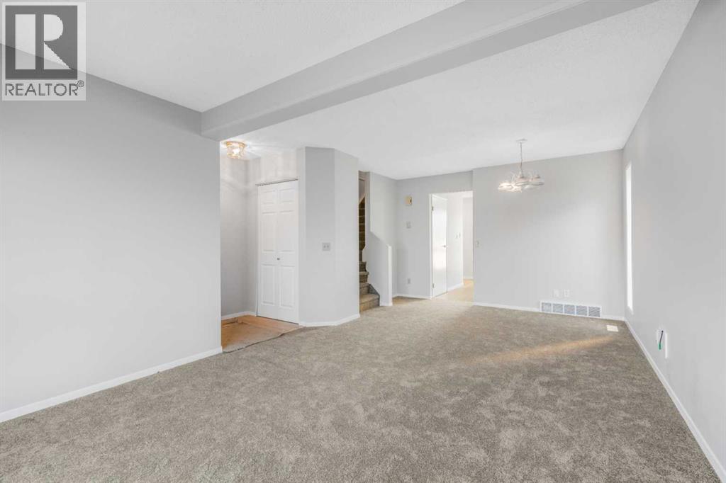 Single Family House for Sale in  Taradale Drive NE Taradale Calgary 