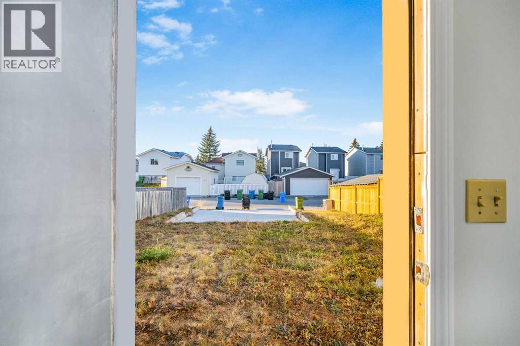 Single Family House for Sale in  Taradale Drive NE Taradale Calgary 