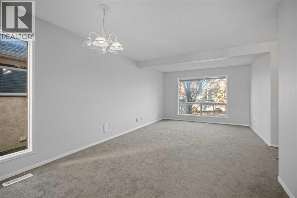 Single Family House for Sale in  Taradale Drive NE Taradale Calgary 