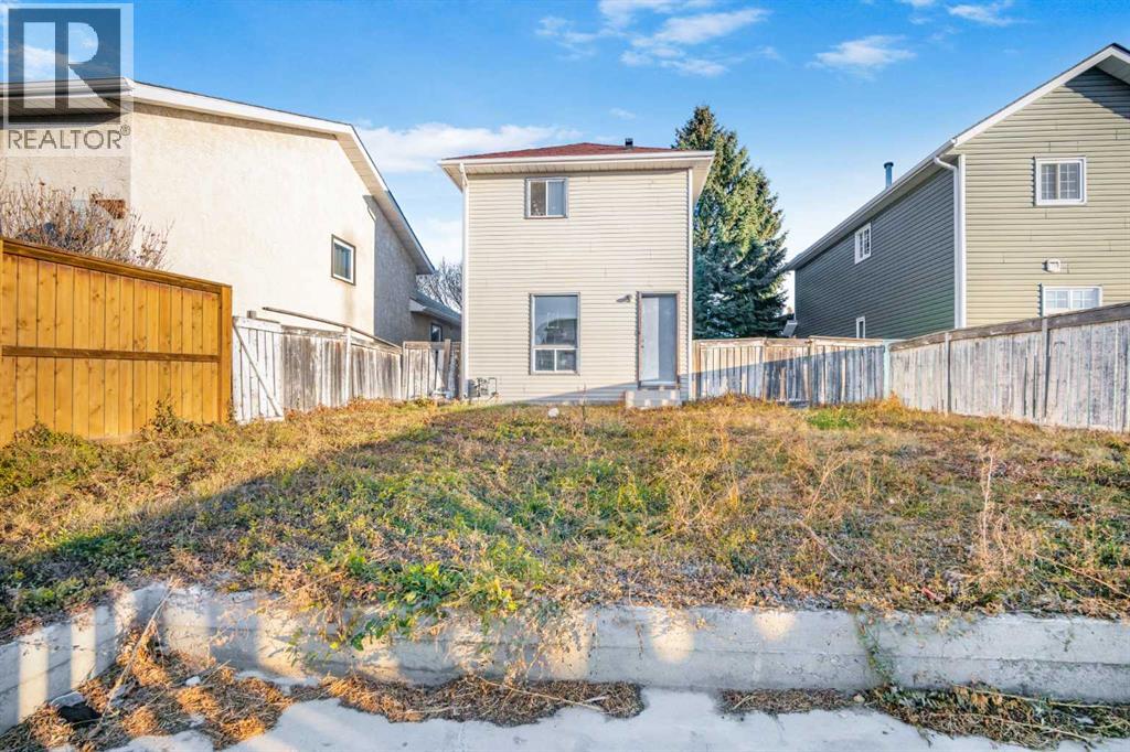 Single Family House for Sale in  Taradale Drive NE Taradale Calgary 
