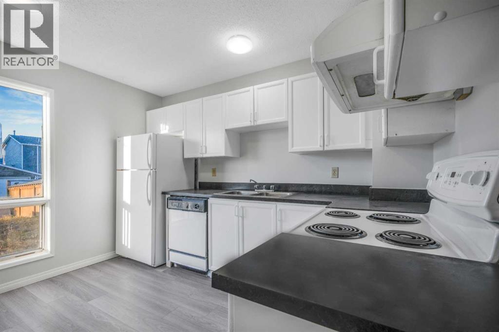 Single Family House for Sale in  Taradale Drive NE Taradale Calgary 