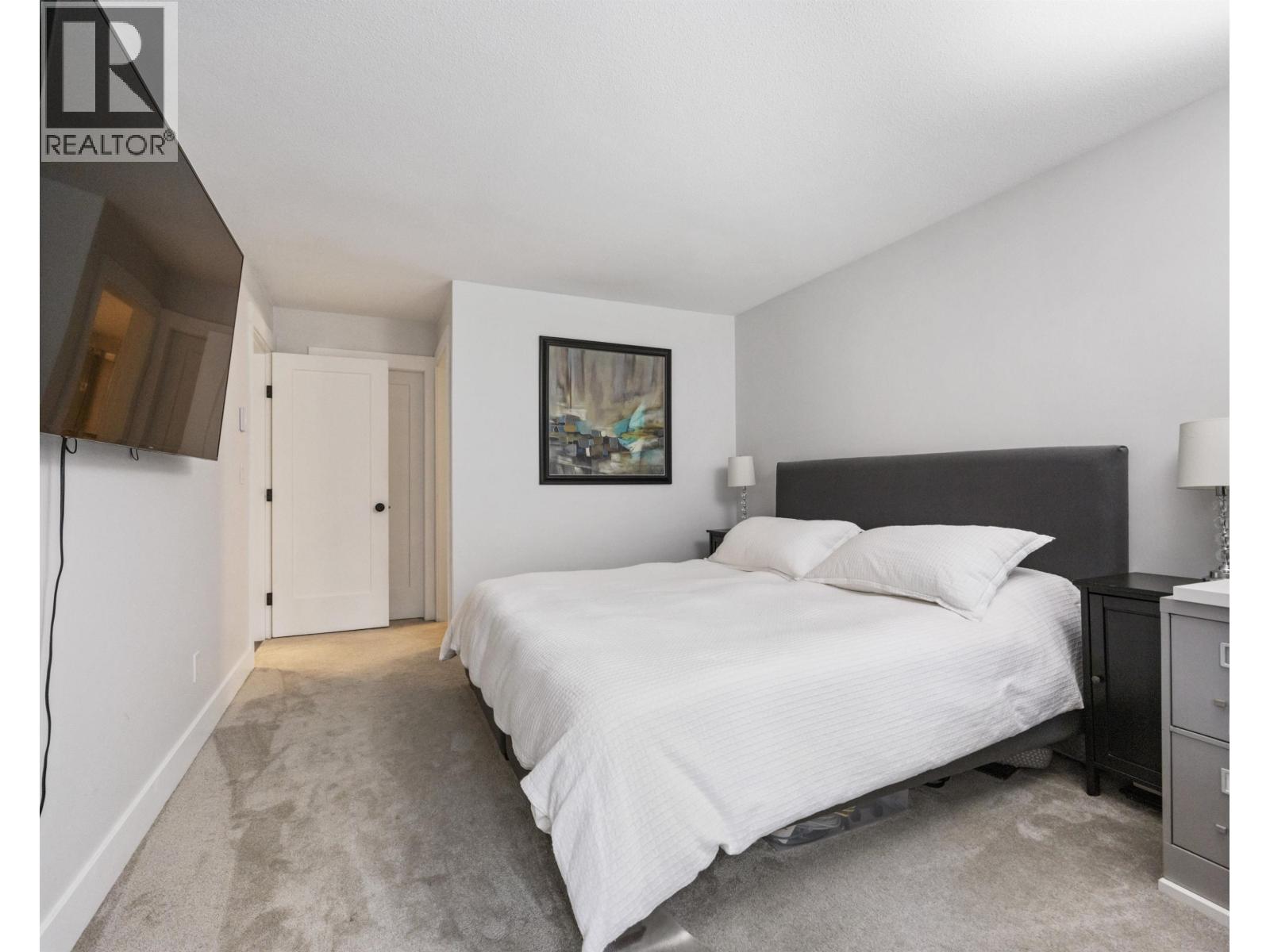 227 1215 LANSDOWNE DRIVE, Coquitlam