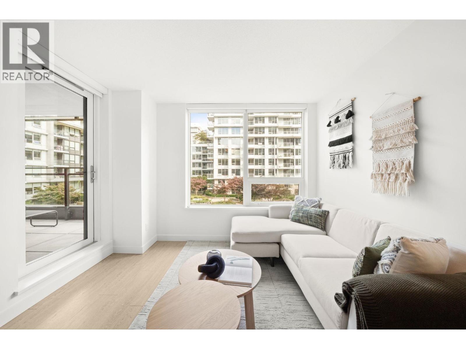 #617-8833 HAZELBRIDGE Way, Richmond