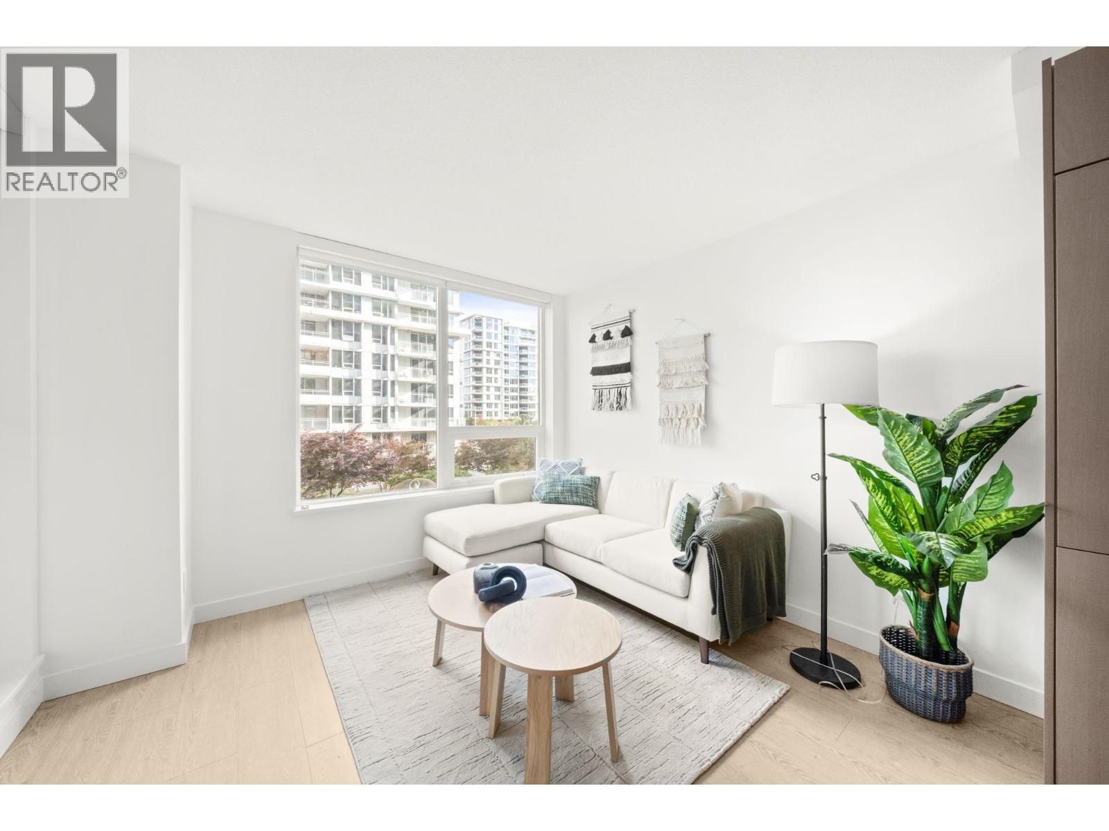 #617-8833 HAZELBRIDGE Way, Richmond