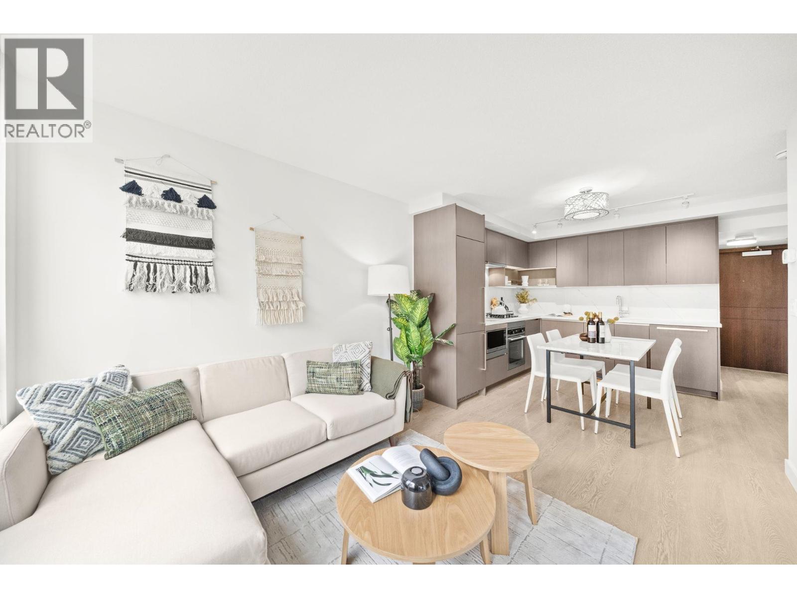 #617-8833 HAZELBRIDGE Way, Richmond