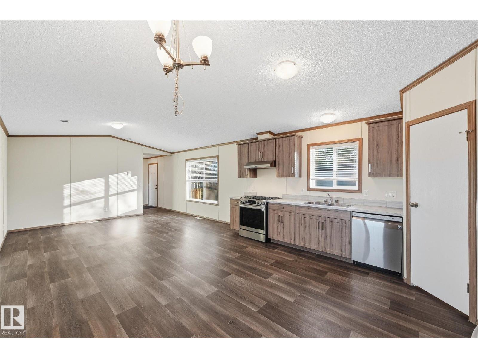 242 305 Calahoo Road, Spruce Grove