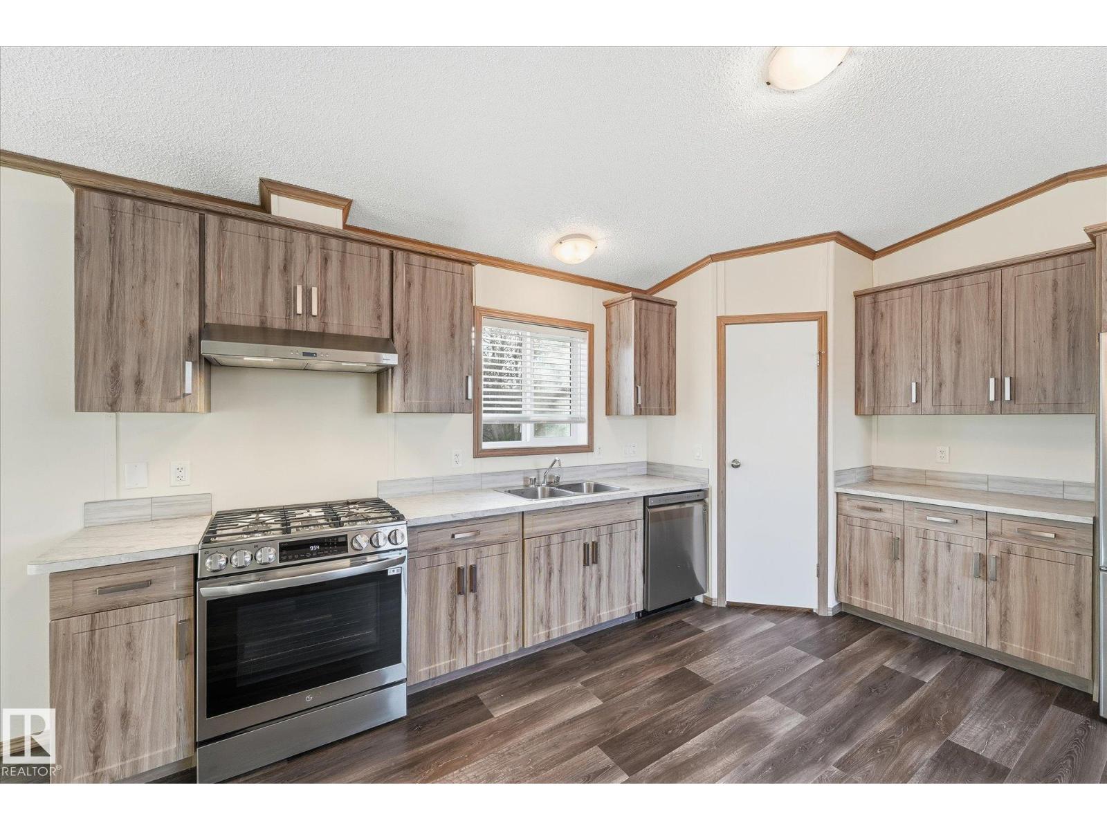 242 305 Calahoo Road, Spruce Grove