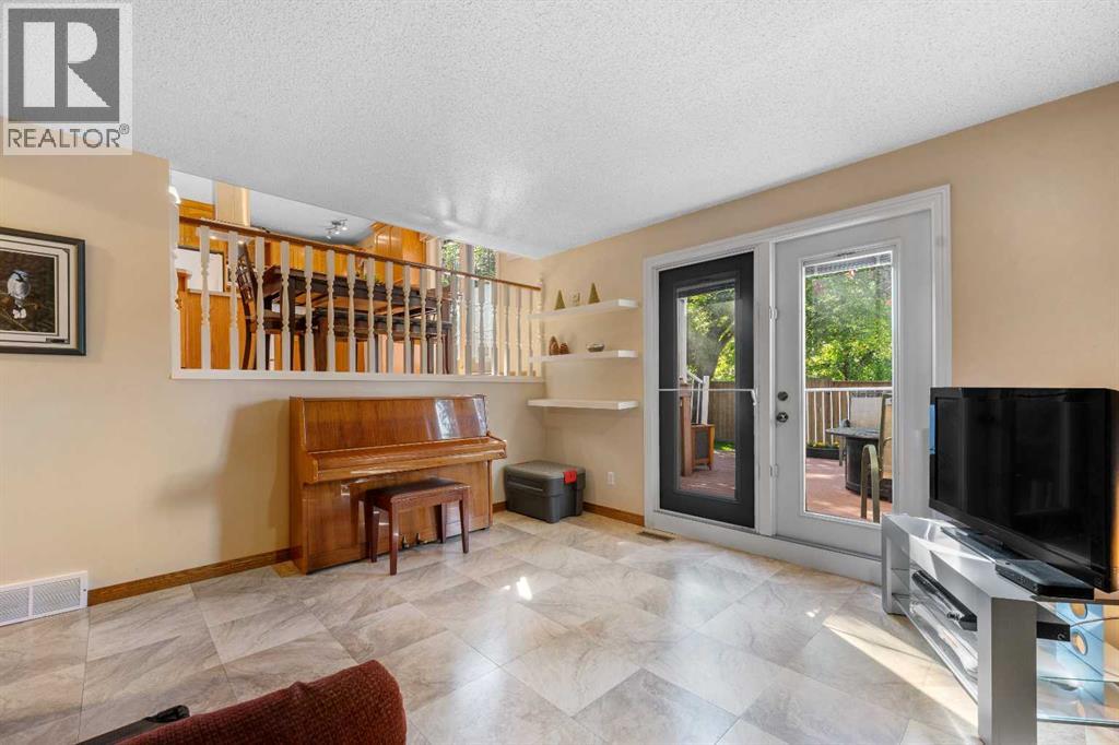 Single Family House 4 Level for Sale in  Bernard Court NW Beddington Heights Calgary 