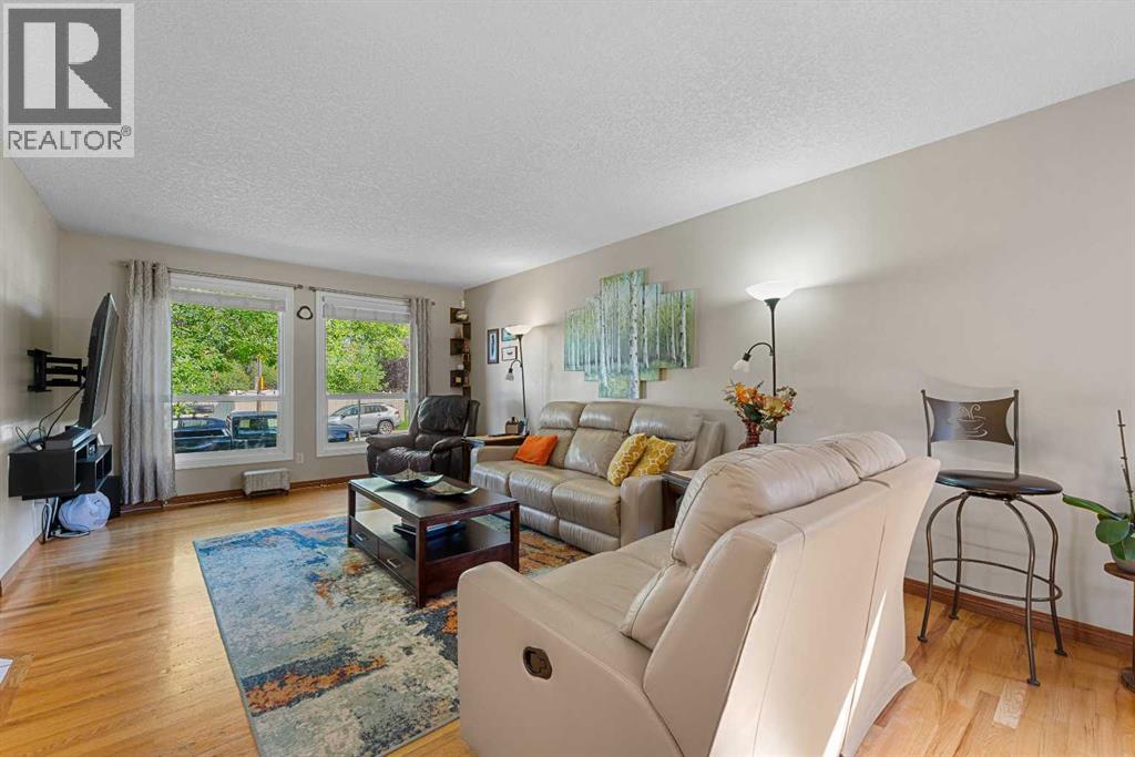 Single Family House 4 Level for Sale in  Bernard Court NW Beddington Heights Calgary 