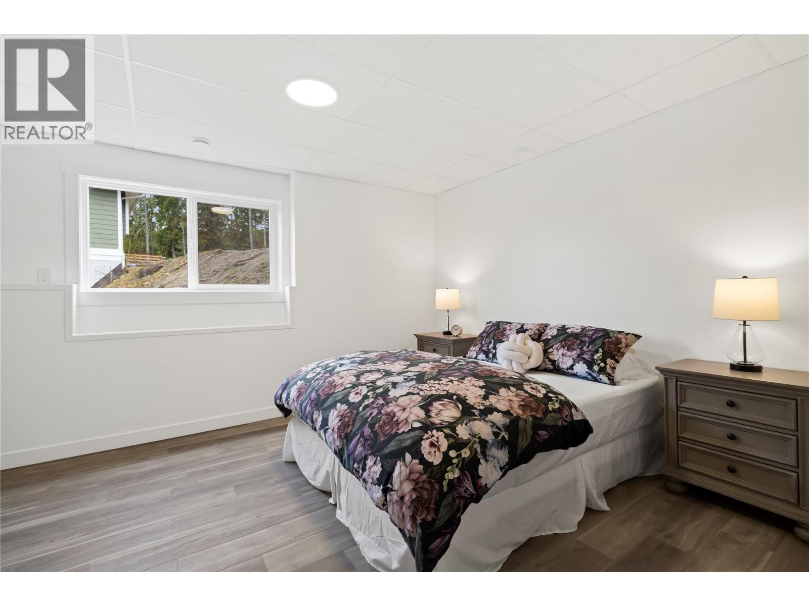  2868 Golf Course Drive, Blind Bay