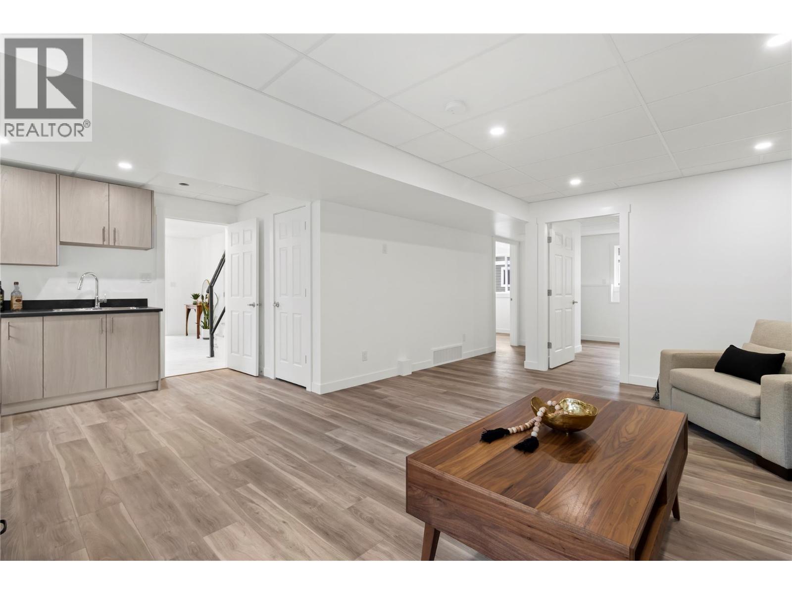  2868 Golf Course Drive, Blind Bay