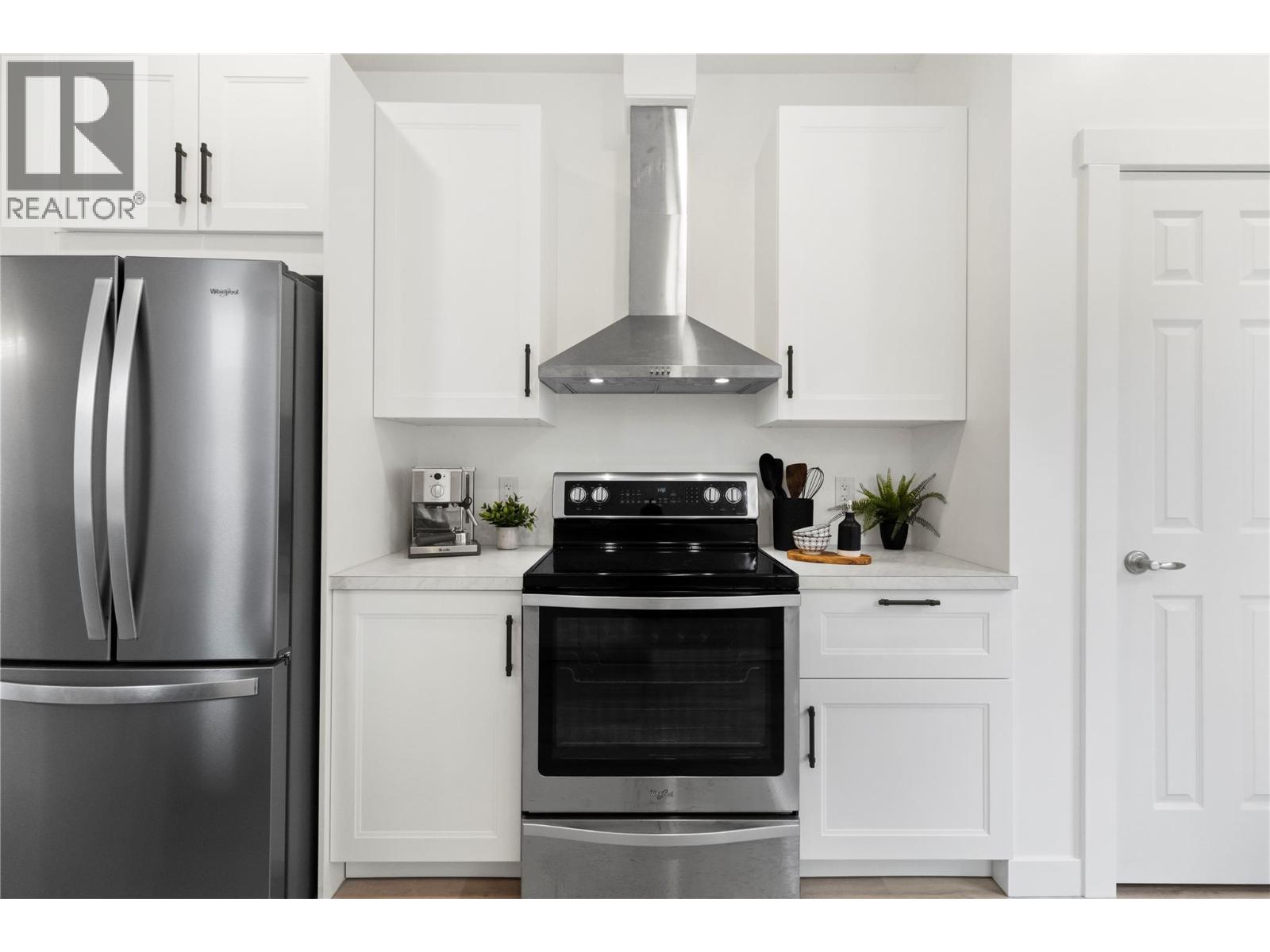  2868 Golf Course Drive, Blind Bay