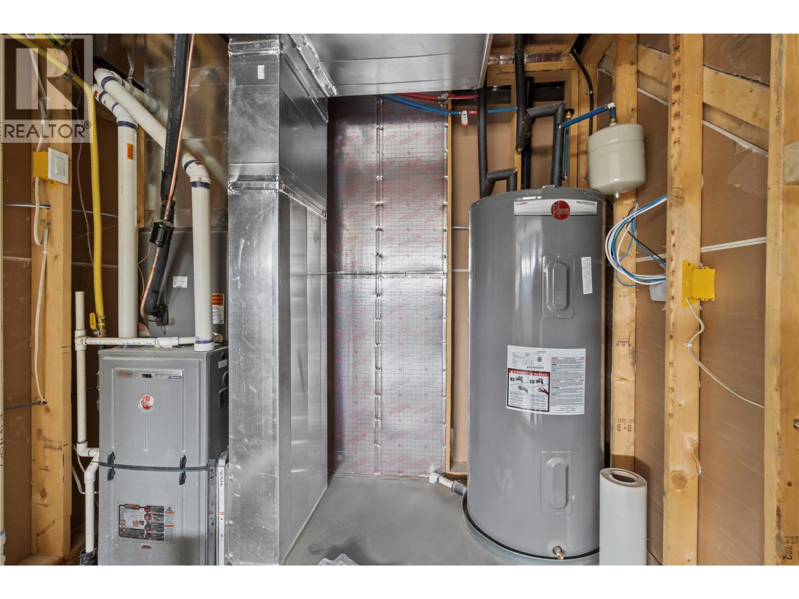  2868 Golf Course Drive, Blind Bay