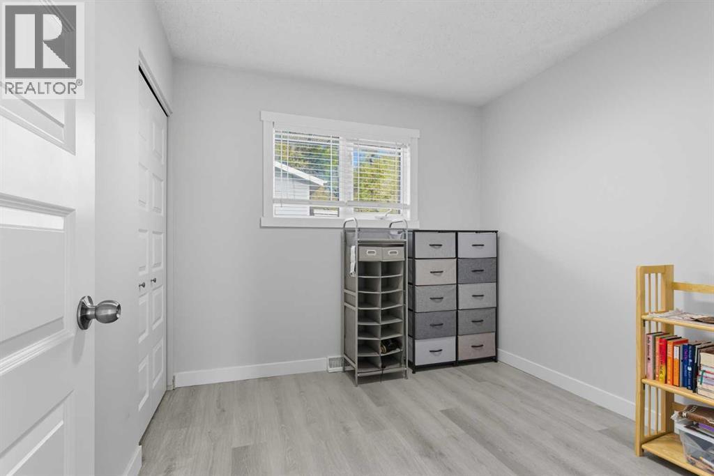 Single Family House Bungalow for Sale in  Cottonwood Crescent SE Southview Calgary 