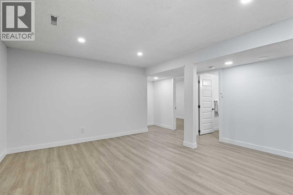 Single Family House Bungalow for Sale in  Cottonwood Crescent SE Southview Calgary 