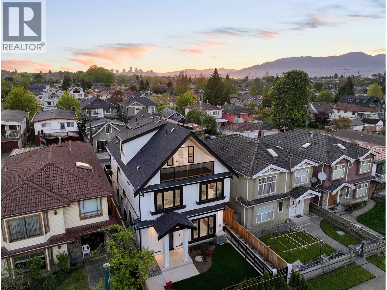 1 1259 RENFREW STREET, Vancouver