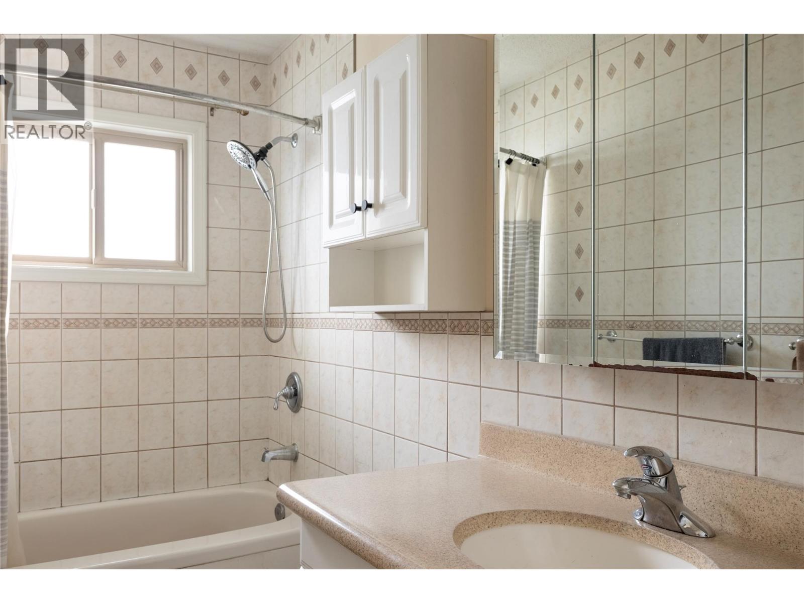  6454 Holbrook Road, Vernon