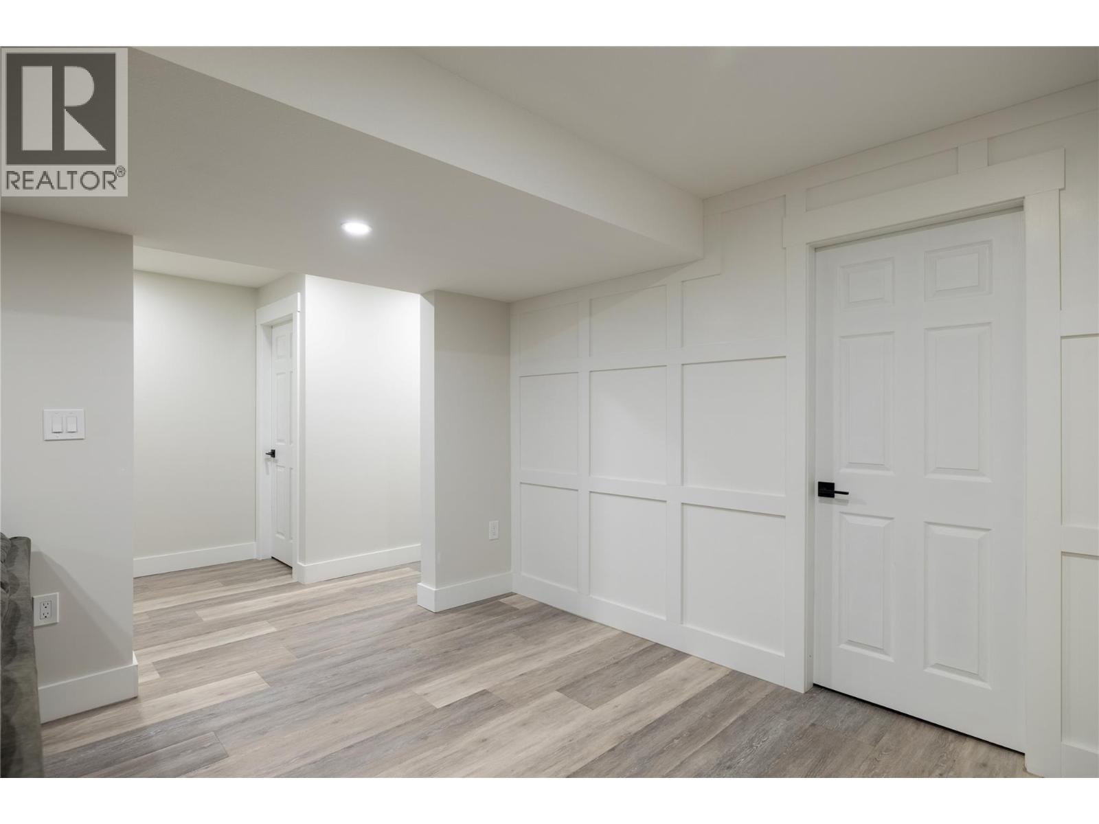  6454 Holbrook Road, Vernon