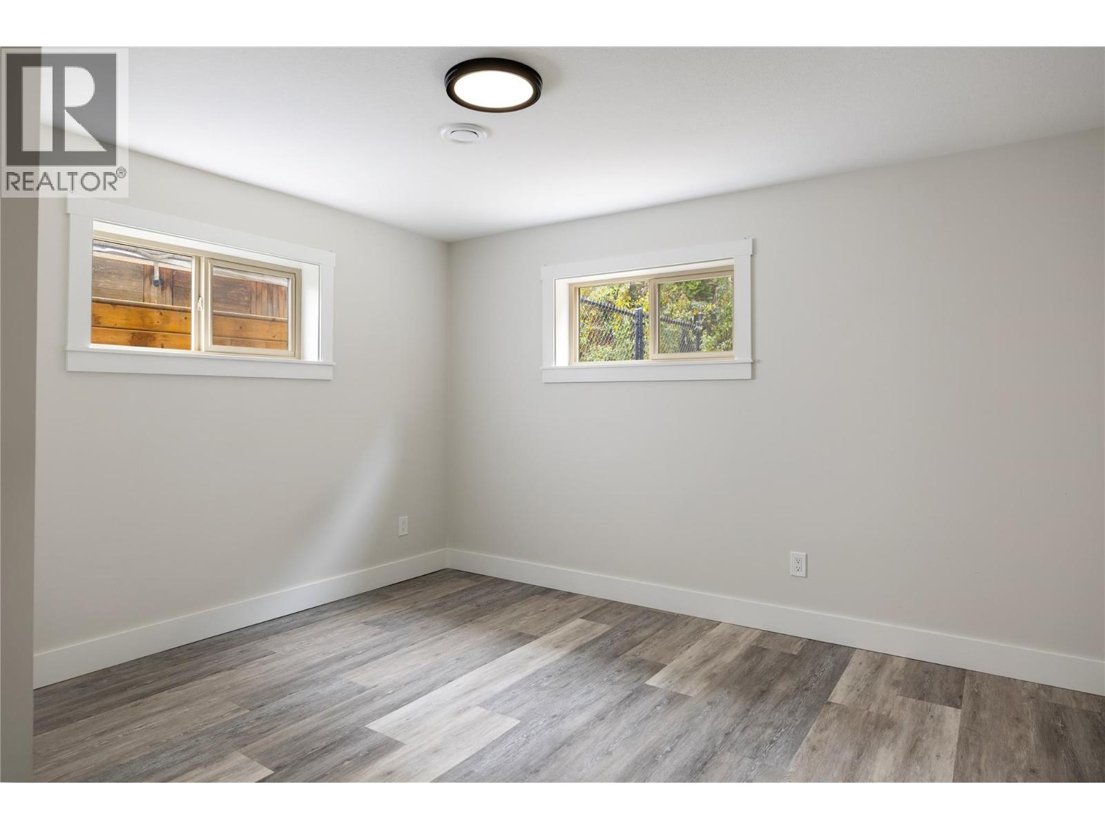  6454 Holbrook Road, Vernon