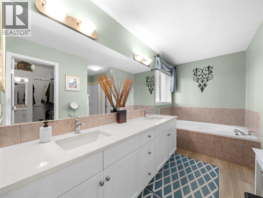 Single Family House for Sale in  Evansbrooke Way NW Evanston Calgary 