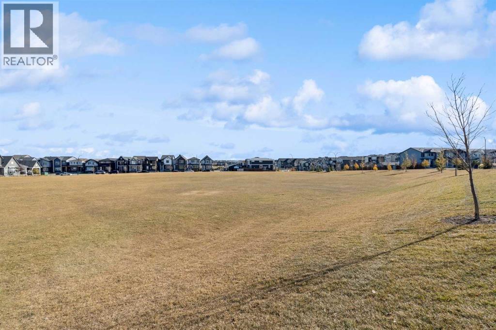 Single Family House for Sale in  Lucas Boulevard NW Livingston Calgary 