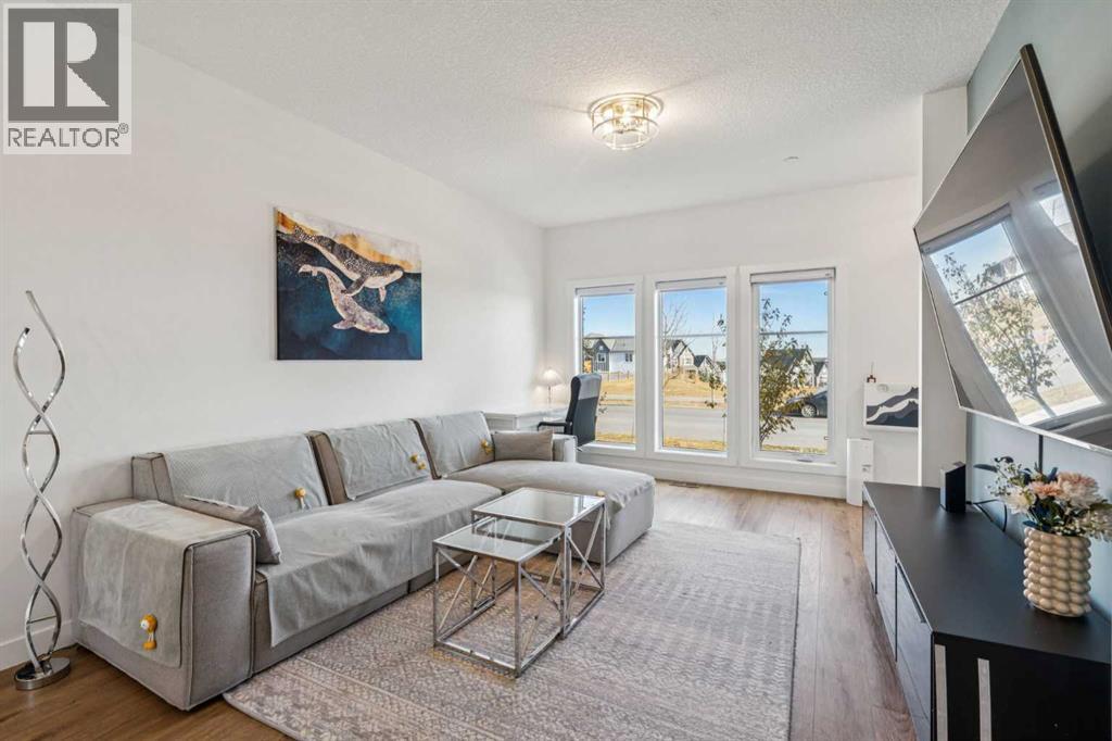 Single Family House for Sale in  Lucas Boulevard NW Livingston Calgary 