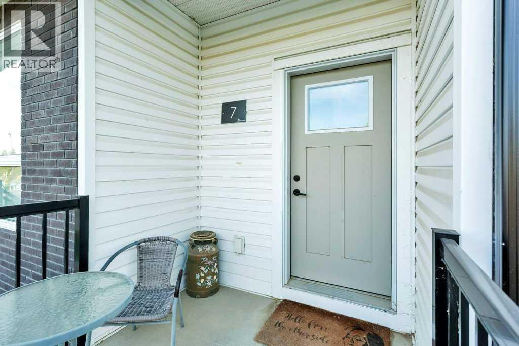 Single Family House for Sale in  Evergreen Way Evergreen Red Deer 