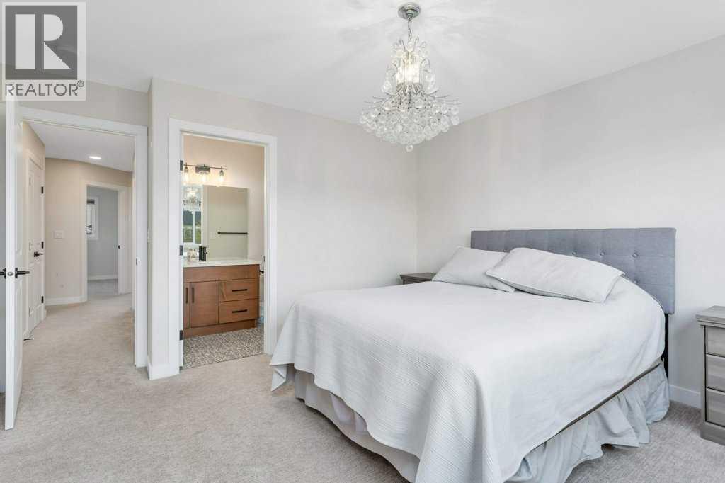 Single Family House for Sale in  Evergreen Way Evergreen Red Deer 