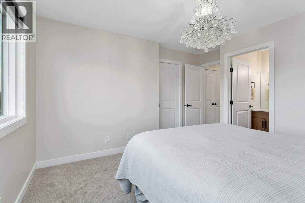 Single Family House for Sale in  Evergreen Way Evergreen Red Deer 