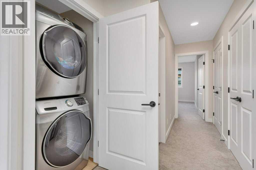 Single Family House for Sale in  Evergreen Way Evergreen Red Deer 